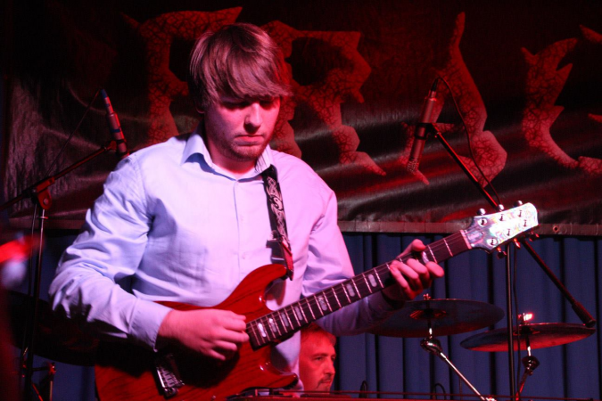 Oliver Day - Solo Instrumental Guitarist for your event! - Photo 6