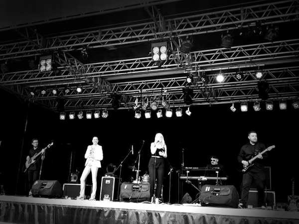 Ginny Brown & the Collective  - Photo 2