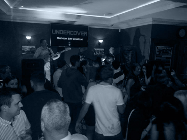 Undercover - Photo 4