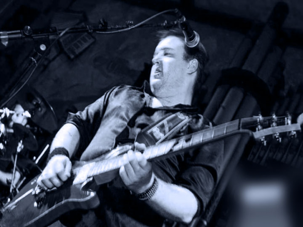 Undercover - Photo 6