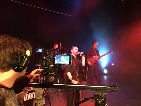 DUVET - The Ultimate Covers Band!! - Photo 2