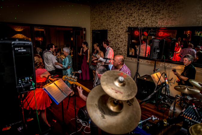 DUVET - The Ultimate Covers Band!! - Photo 8