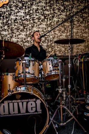 DUVET - The Ultimate Covers Band!! - Photo 10