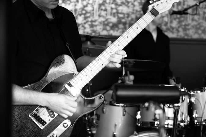 DUVET - The Ultimate Covers Band!! - Photo 12