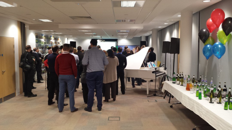 Vanessa - Solo Singer/Pianist/Keyboard Player - Photo 5