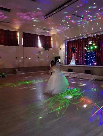 Oasis Roadshow Mobile Disco - Photo 9