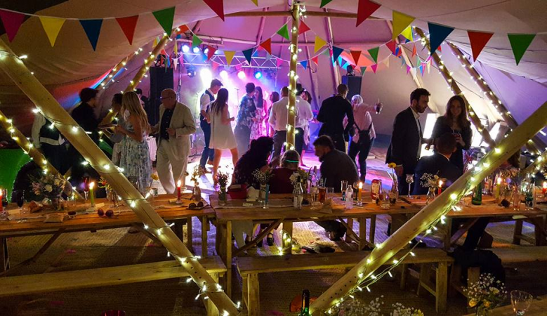 On The Ceiling - Photo 6