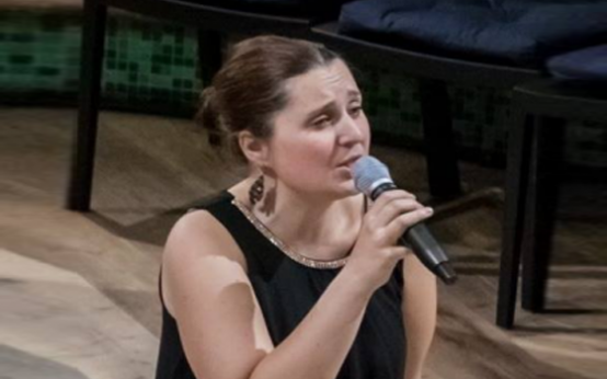 Italian singer on recorded basis