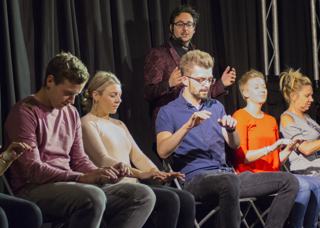 Ben Dali: Hypnotist / Mind Reader - Photo 2