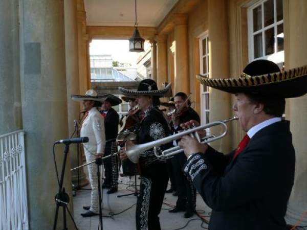 Mariachi El Mexicano - Photo 3