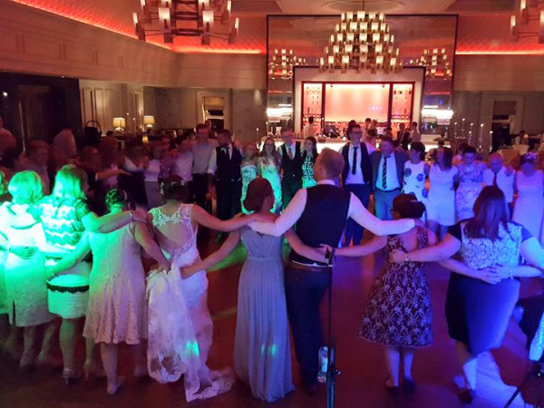 The Merchants - Photo 2