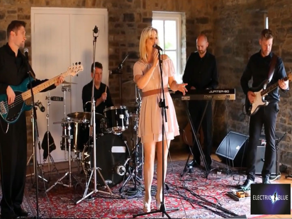 Electric Blue - Photo 3