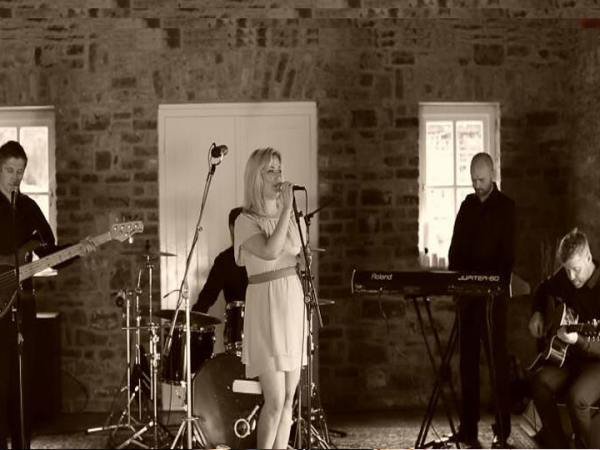 Electric Blue - Photo 6