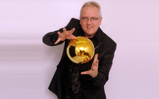 Mr Majestic -Professional Comedy Magician