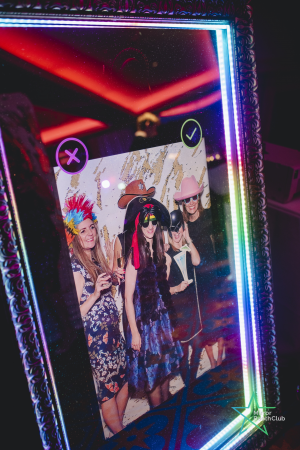 Selfie Mirror - Photo 2