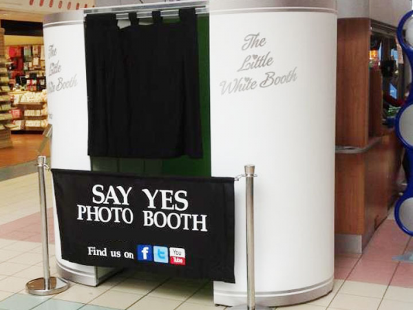 Say Yes Photo Booth - Photo 6