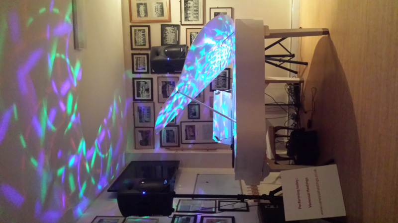 Vanessa - Solo Singer/Pianist/Keyboard Player - Photo 11