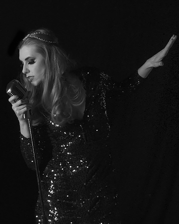 BUNNY NIGHTINGALE - Vintage Style Entertainer - Photo 8