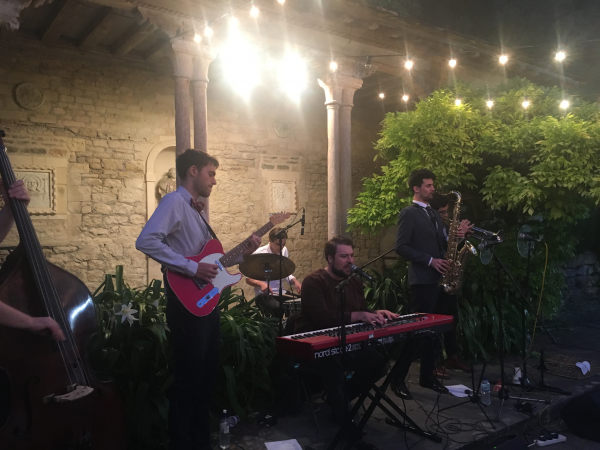 The Gin Trap House band - Photo 3