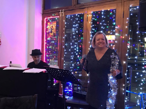 Jenny Green  - Photo 14