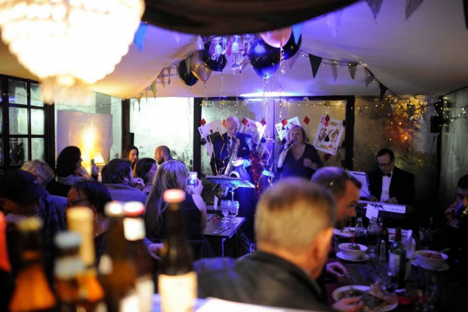 Jenny Green  - Photo 16