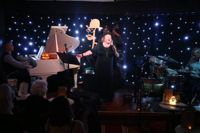 Jenny Green  - Photo 19