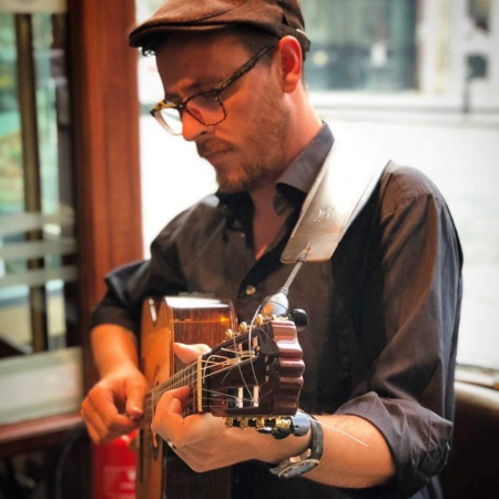 Duncan Howlett Guitarist - Photo 2