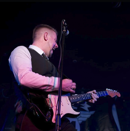 The Decades Band - Photo 8