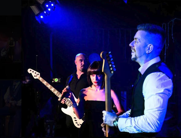 The Decades Band - Photo 11