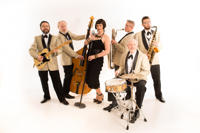 Miss Annie & The Midnight Shift - Photo 3