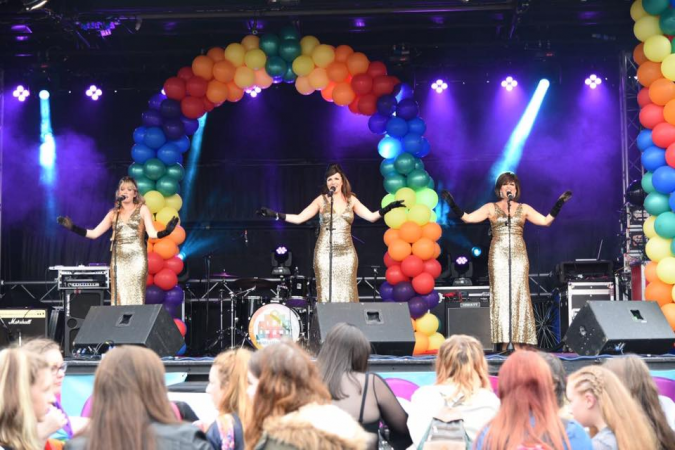 The Iconettes - Photo 2