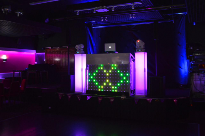 Platinum Disco Bespoke DJ Service - Photo 21