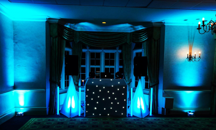 Platinum Disco Bespoke DJ Service - Photo 23