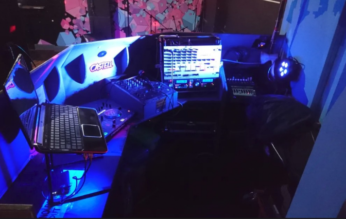 James Shortland - Shortz Soundz Mobile Discos - Photo 4