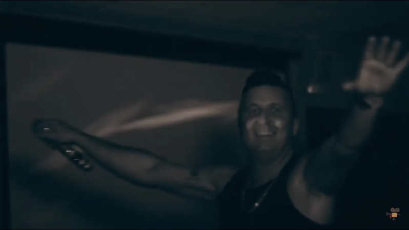 RL as Robbie Williams  - Photo 6