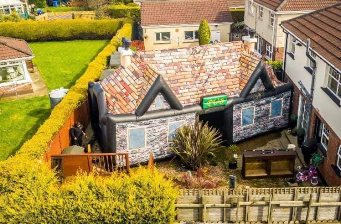 Inflatable Pub NI (10mX5m) - Photo 8