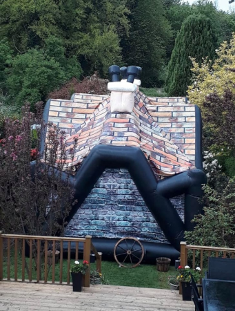 Inflatable Pub NI (10mX5m) - Photo 13