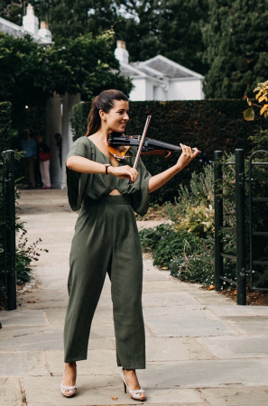 Versatile Electric Violinist - Photo 4