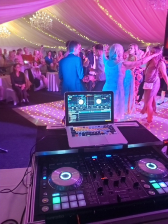 DJ Tony V  - Photo 2