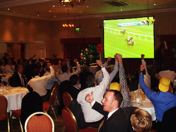 Night of The Races - Photo 2