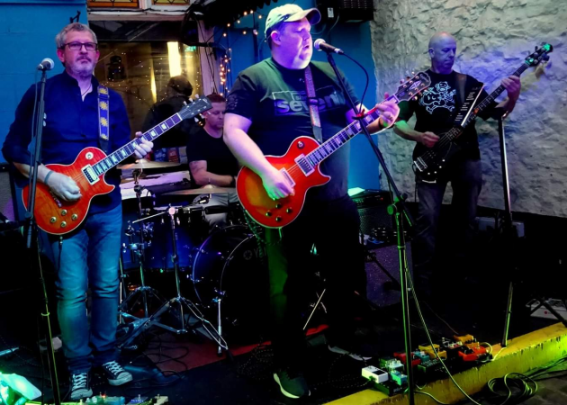 Sean Johnson Vocalist - Photo 4