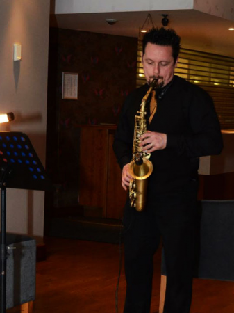 The Saxophone Lounge - Photo 8