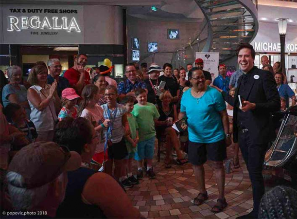 Chris Fleming - Elite Magician & Mind Reader - Photo 2