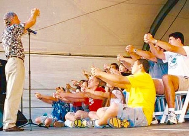 Barry Jones Comedy Hypnotist - Photo 8