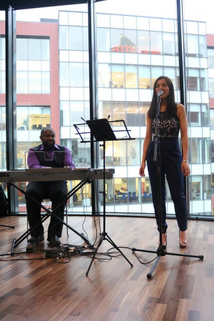 Songbird Lisa - Photo 2