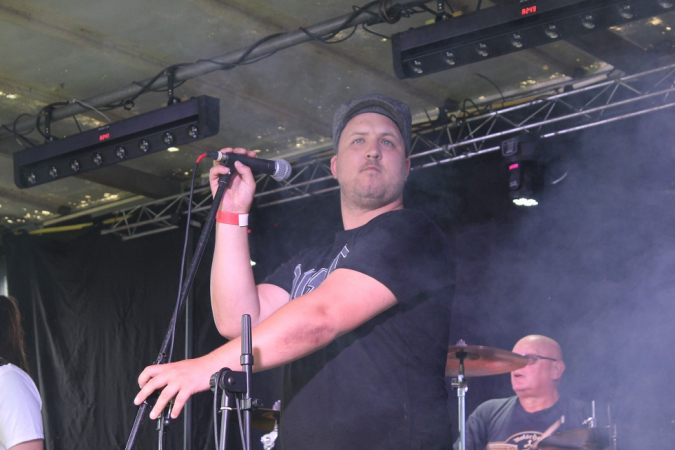 One Eyed Dog - Photo 8