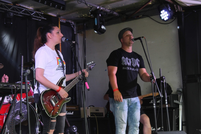 One Eyed Dog - Photo 10