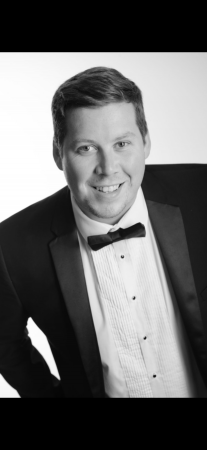 Matthew Lowery Swing Singer  - Photo 2