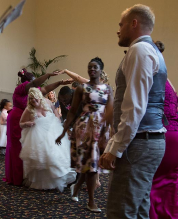 The Hessle Ceilidh Band - Photo 9