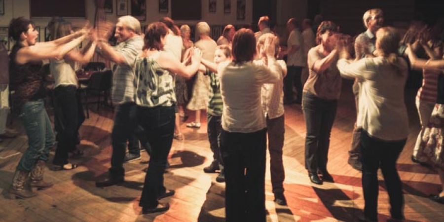 The Hessle Ceilidh Band - Photo 11
